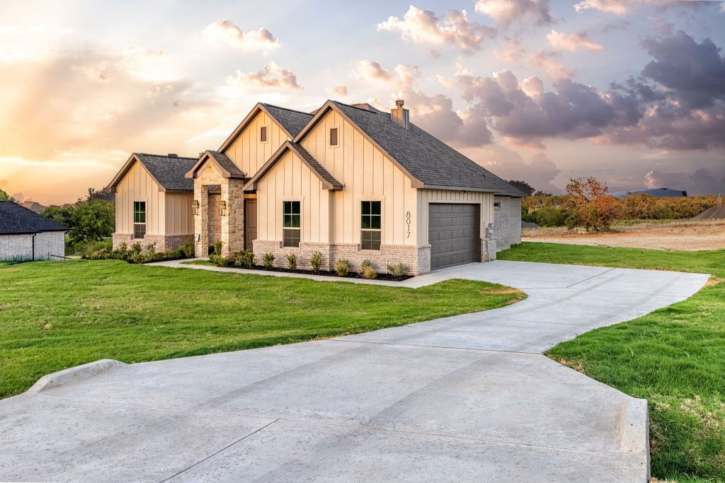 8017 Ranch View Place, Springtown, TX 76082 — photo 1