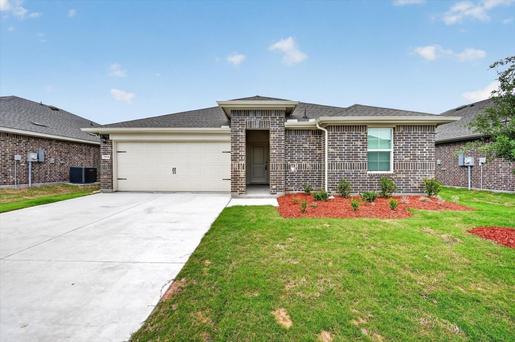 3918 Applewood Trail, Princeton, TX 75407 — photo 1