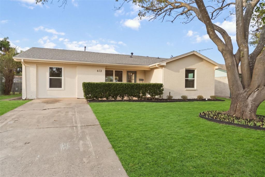 613 E Tyler Street, Richardson, TX 75081 — photo 1