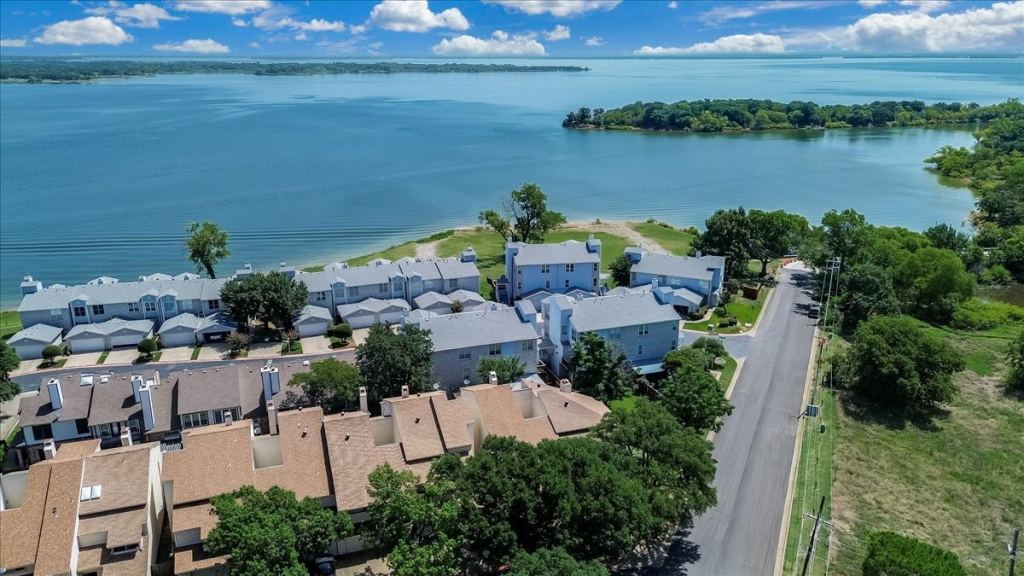 29 Oakbrook Drive, Lewisville, TX 75057 — photo 1