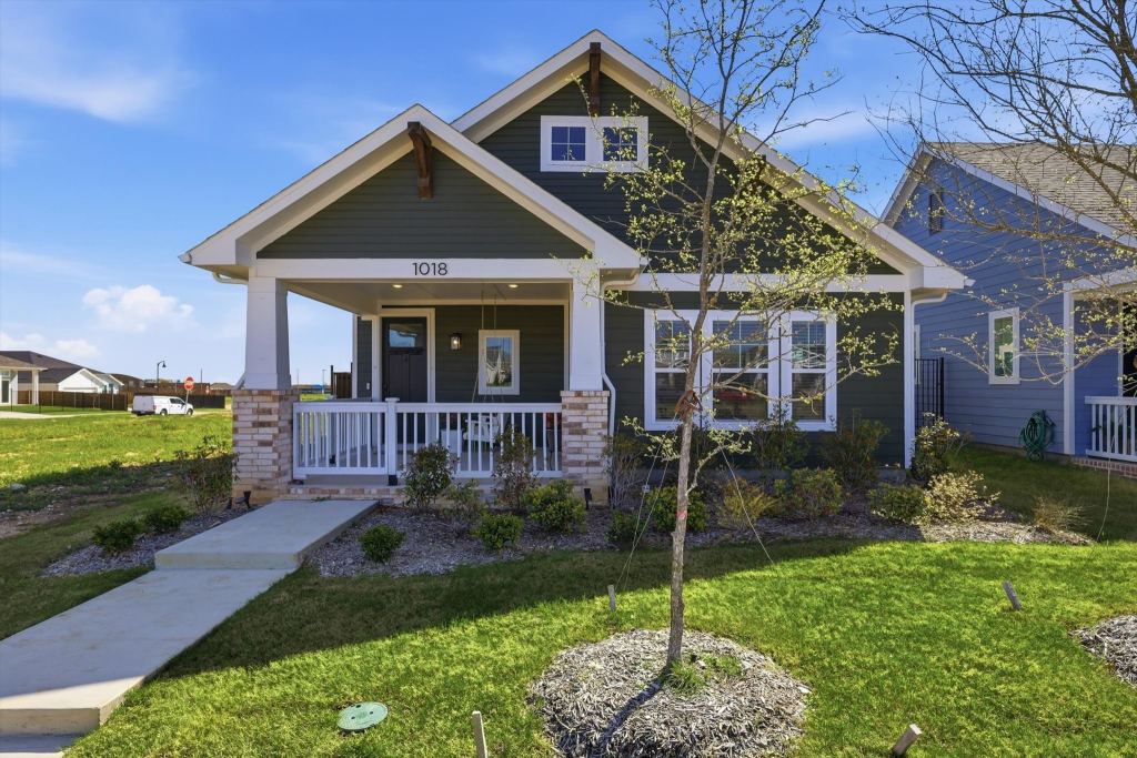 1018 Abigail Way, Midlothian, TX 76065 — photo 1