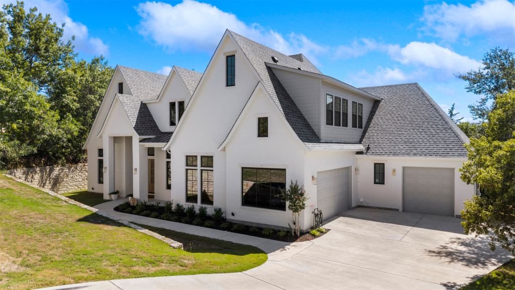 216 Creek Side Drive