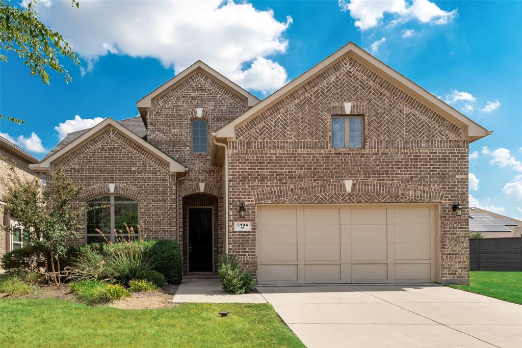 5104 Shallow Pond Drive, Little Elm, TX 76227 — photo 1