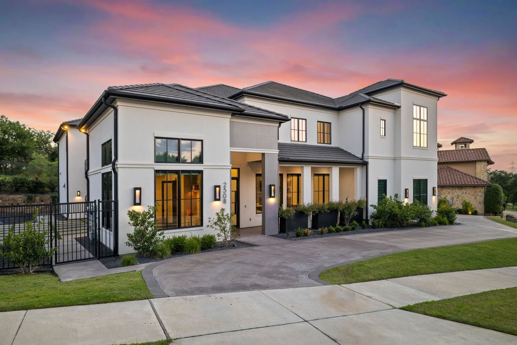 2508 Silver Table Drive, Lewisville, TX 75056 — photo 1