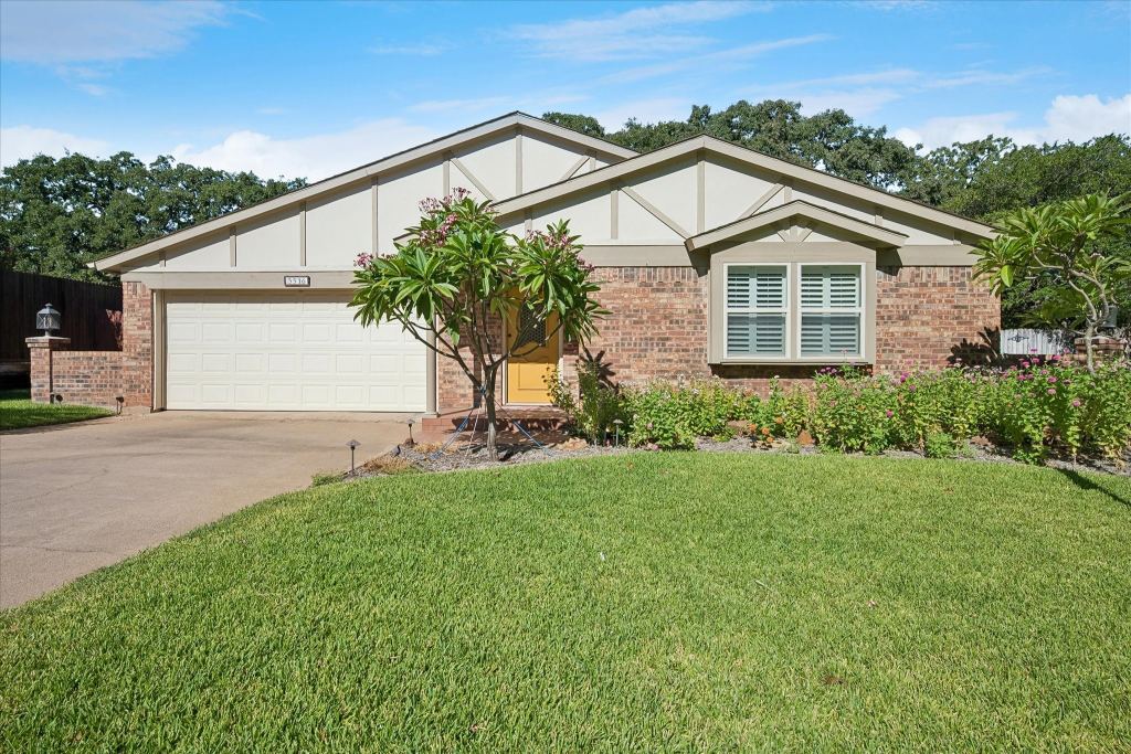 5516 Valparaiso Trail, Arlington, TX 76017 — photo 1