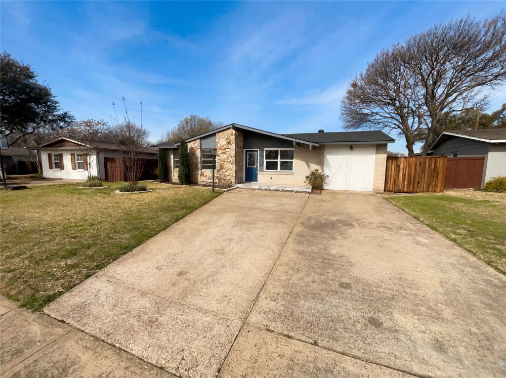 8541 Strathmore Drive