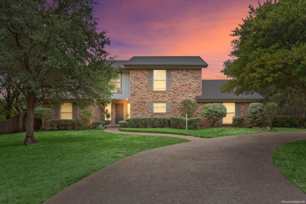 2424 Richards Drive, Waco, TX 76710 — photo 1