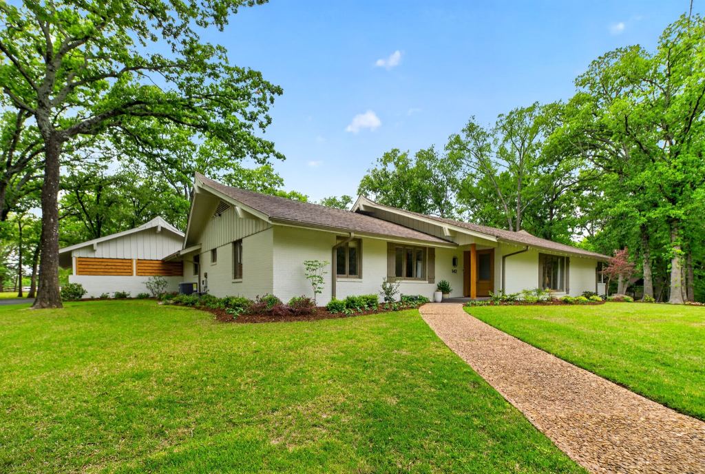 142 Cedar Lane, Sulphur Springs, TX 75482 — photo 1