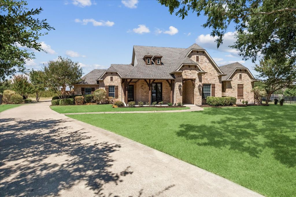 5 Wiltshire Court, Heath, TX 75032 — photo 1