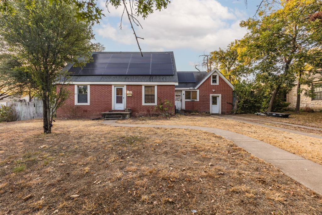 2800 Columbus Avenue, Waco, TX 76710 — photo 1