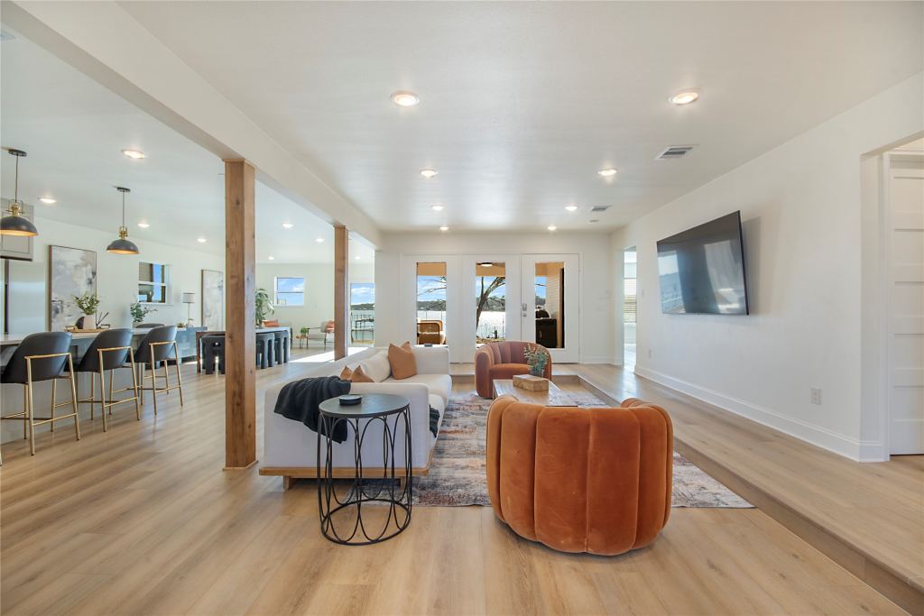 6805 Briar Road, Azle, TX 76020 — photo 1