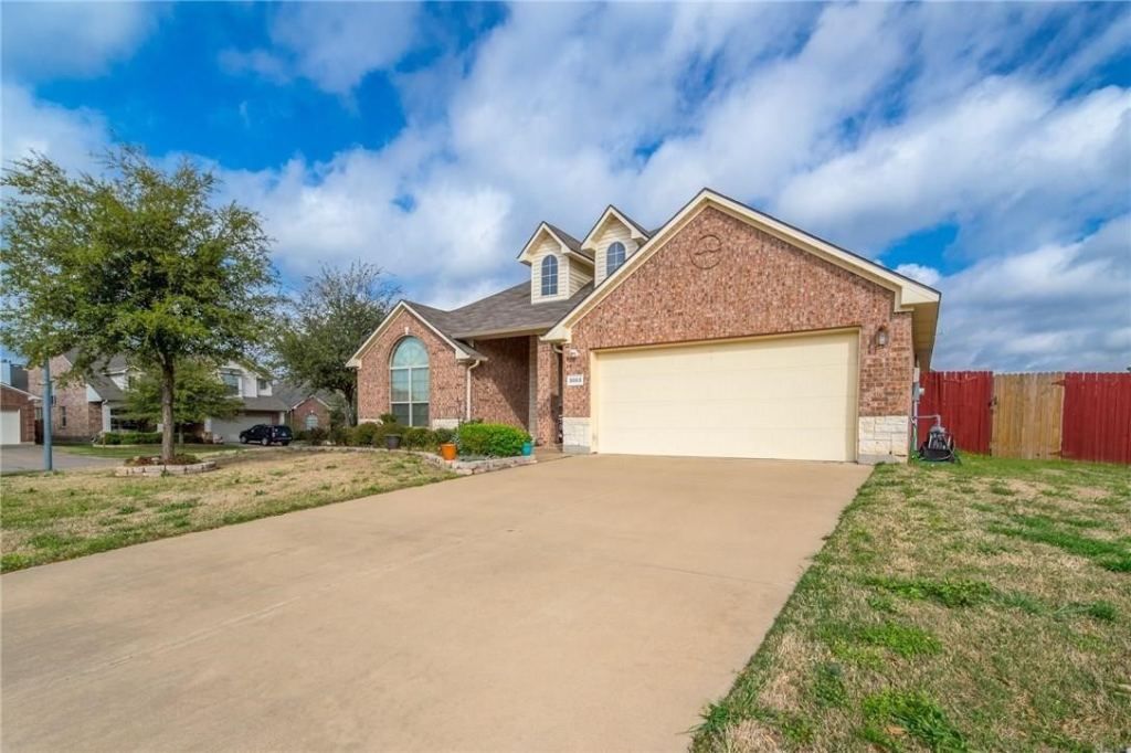 3003 Belmont Court