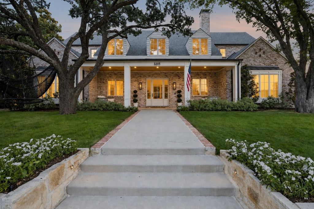 3205 Canyon Creek Drive, Richardson, TX 75080 — photo 1