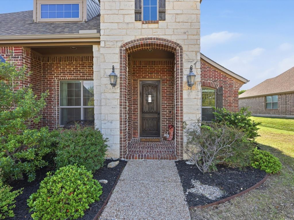 10917 Swift Current Trail, Fort Worth, TX 76179 — photo 1