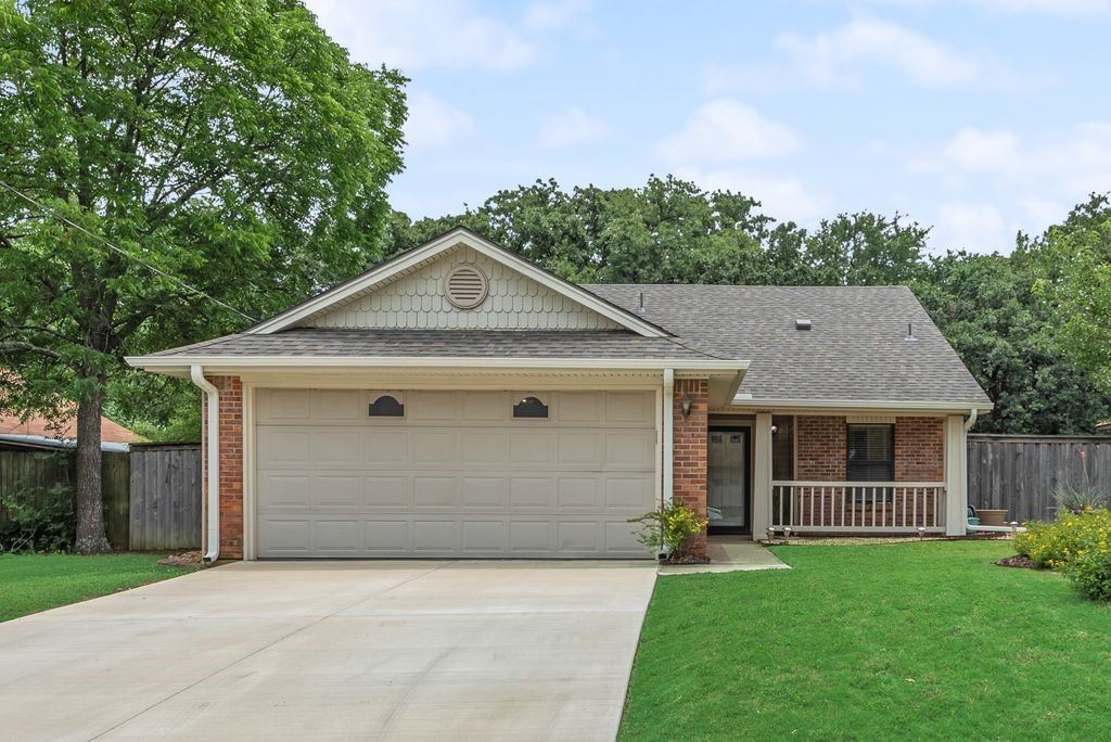 2904 Weston Drive, Denton, TX 76209 — photo 1