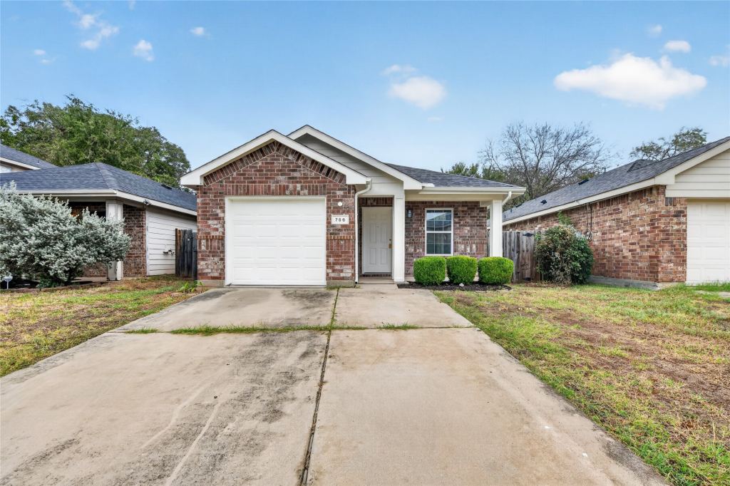 756 River Garden Drive, Fort Worth, TX 76114 — photo 1
