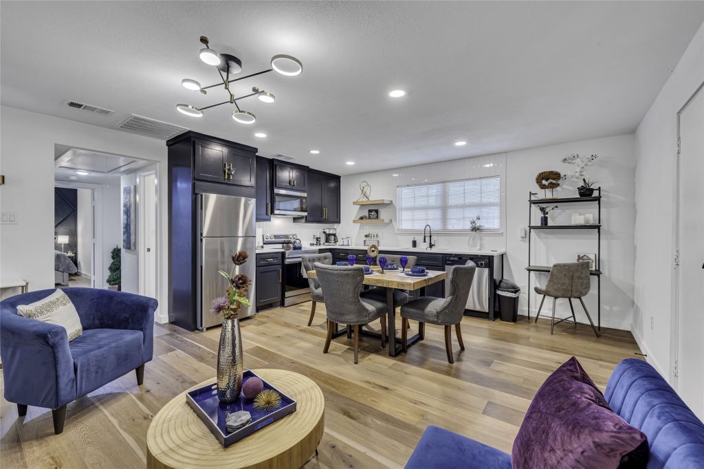 1428 N Main Street B, Mansfield, TX 76063 — photo 1