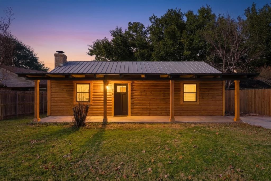 4522 Robin Court, Granbury, TX 76049 — photo 1