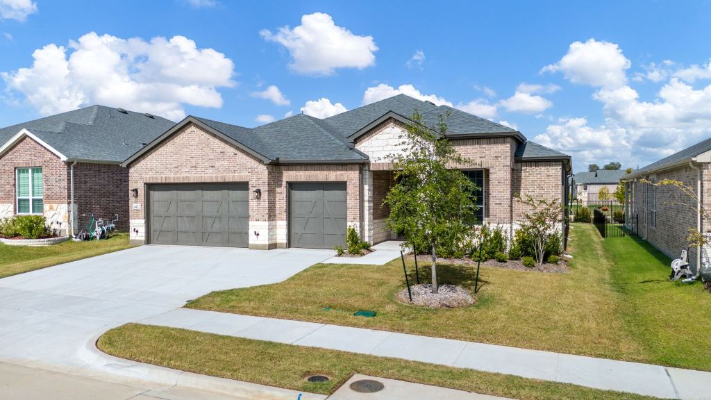 417 Raven Ridge Drive