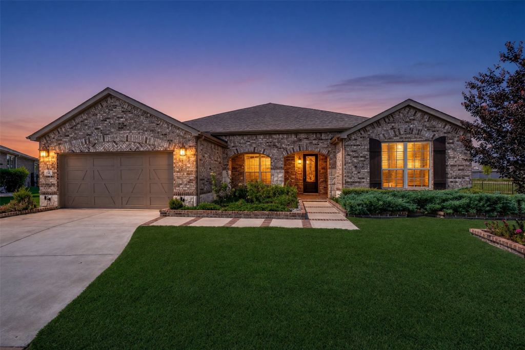 700 Freedom Lane, Little Elm, TX 76227 — photo 1