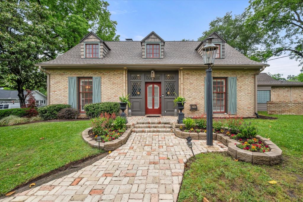 1111 Governors Drive, Corsicana, TX 75110 — photo 1