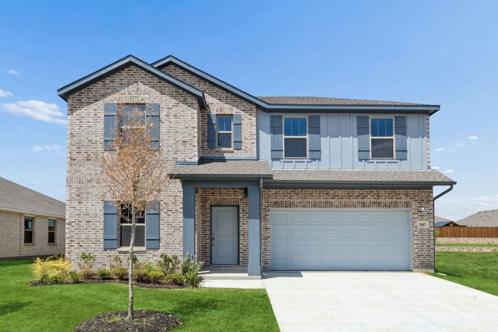 3807 Brewster Lane