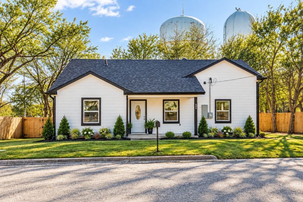 804 Lively Street, Bowie, TX 76230 — photo 1