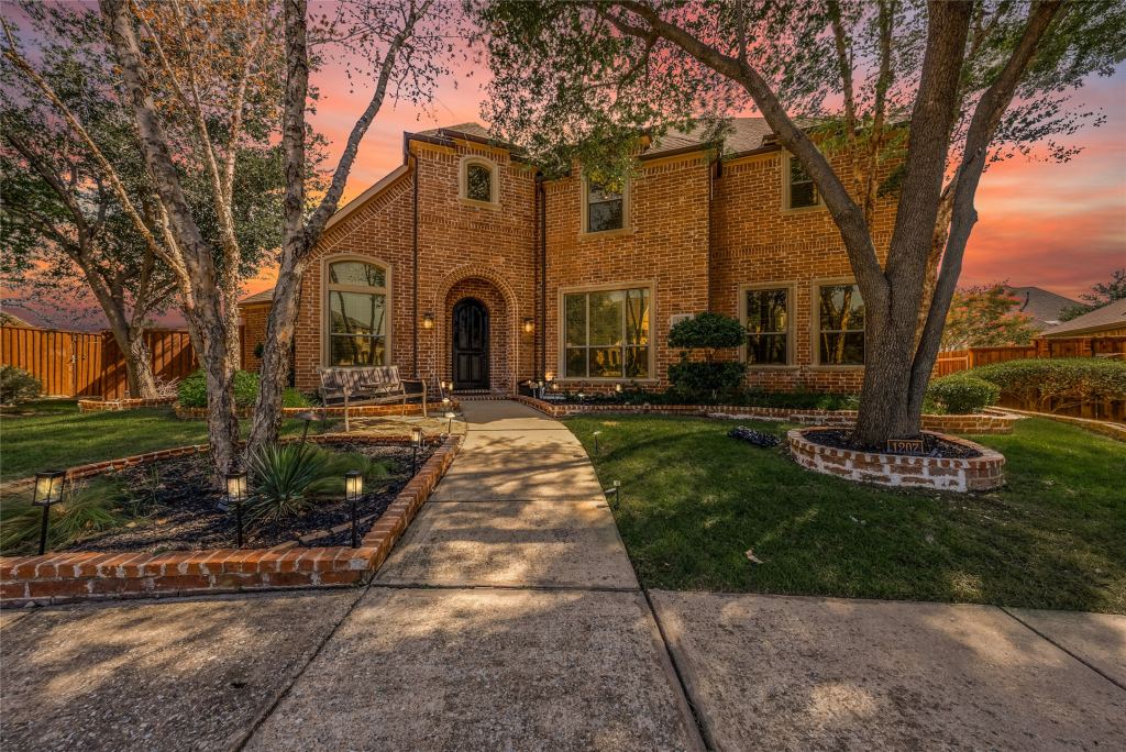 1207 Silentbrook Court