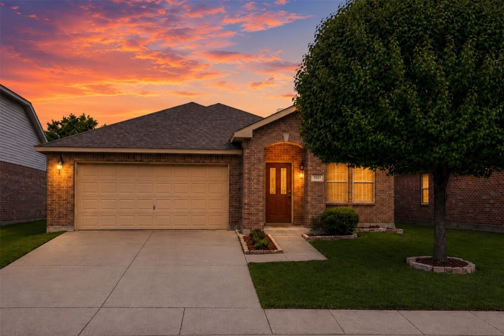 7652 Sienna Ridge Lane, Fort Worth, TX 76131 — photo 1