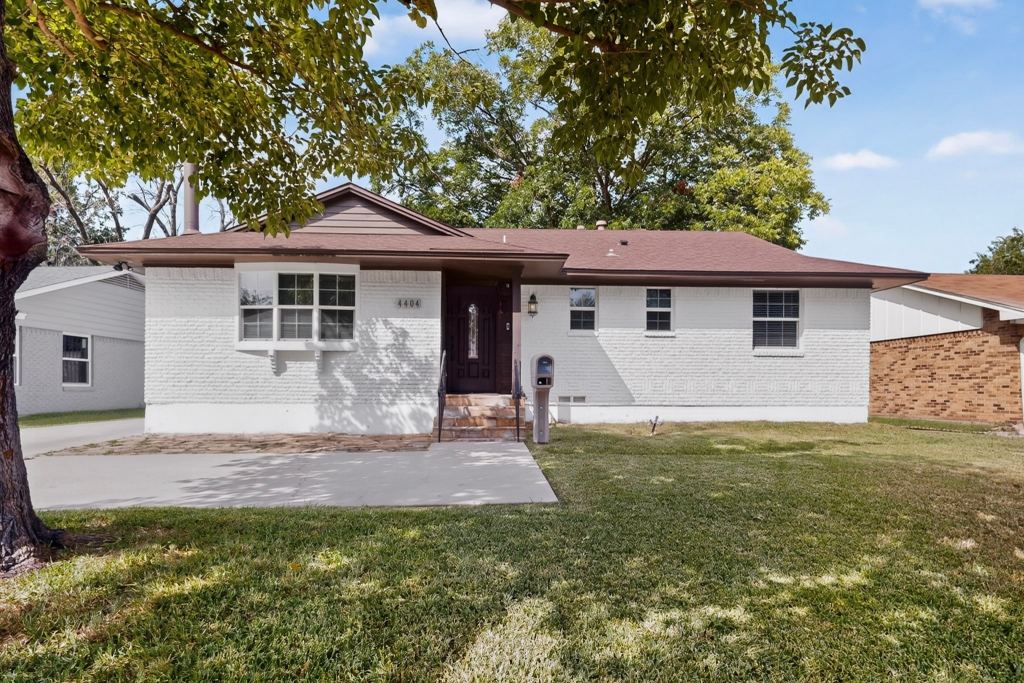 4404 Astor Road, Mesquite, TX 75150 — photo 1