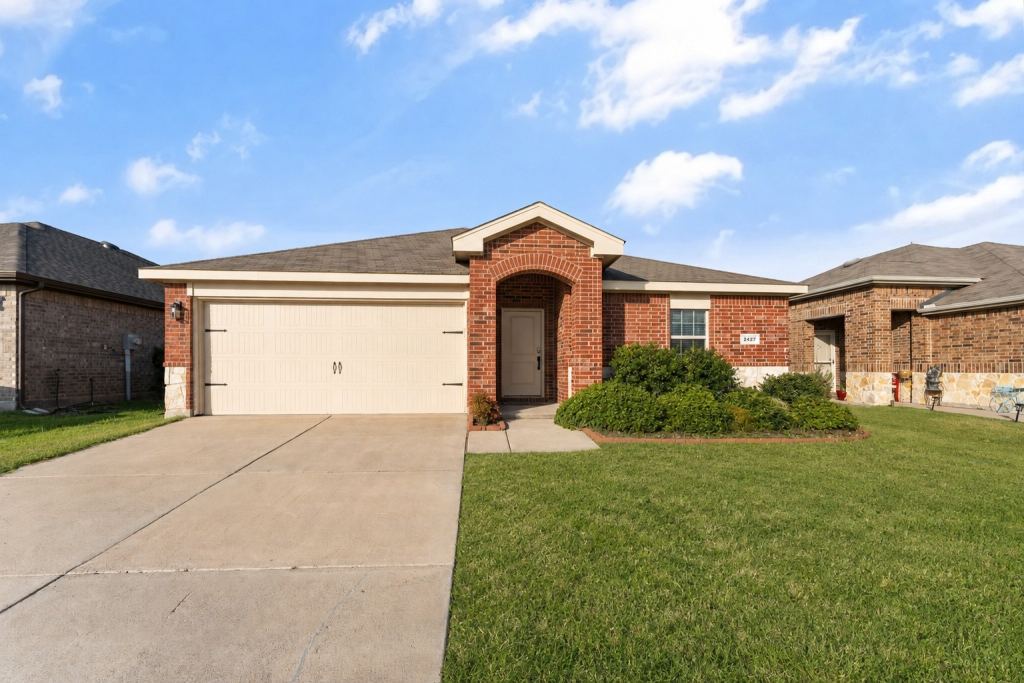 2427 Karnack Drive, Forney, TX 75126 — photo 1