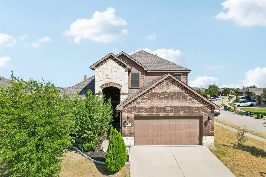 11100 Dunlavin Court, Fort Worth, TX 76052 — photo 1