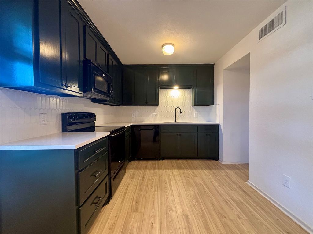 1226 Baylor Avenue, Waco, TX 76706 — photo 1