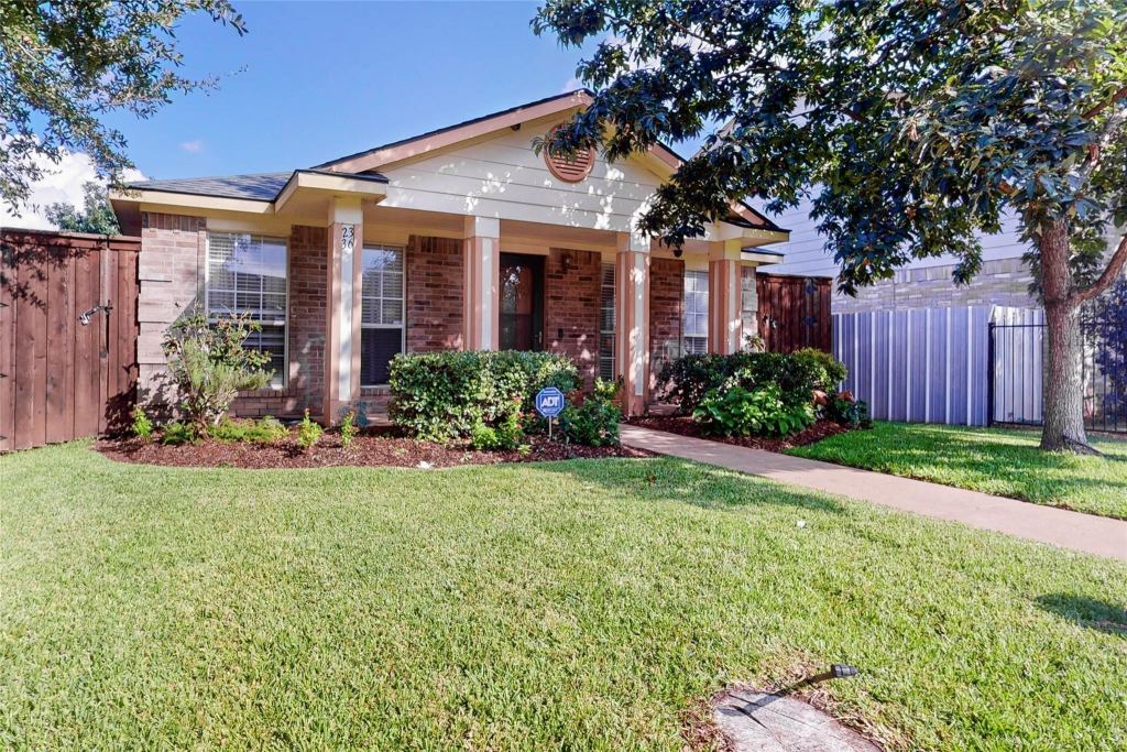 2336 Summit Lane, Dallas, TX 75227 — photo 1