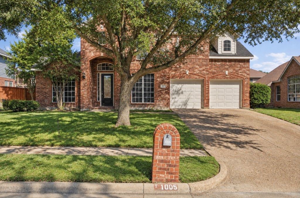 1005 Raspberry Lane