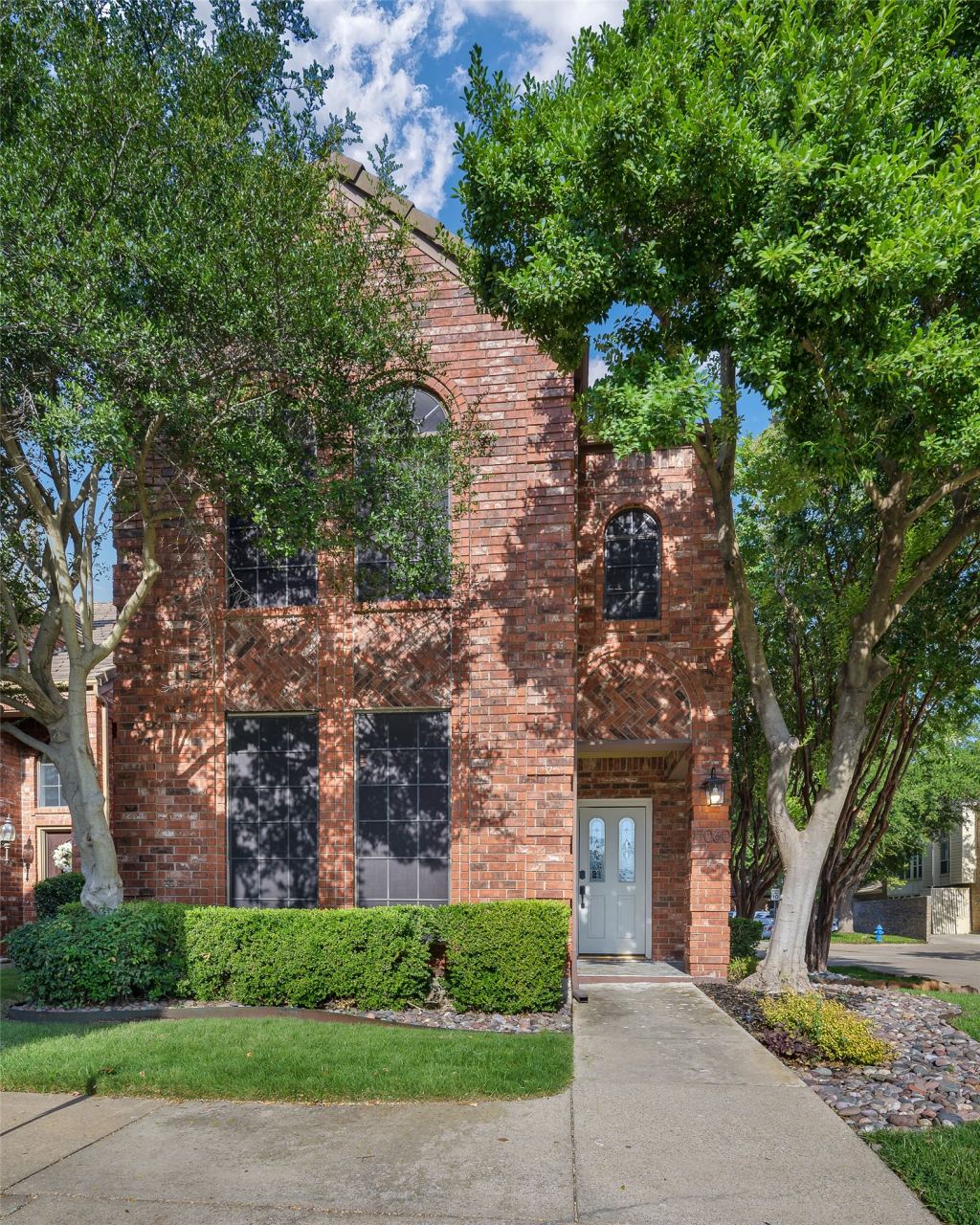 17060 Upper Bay Road