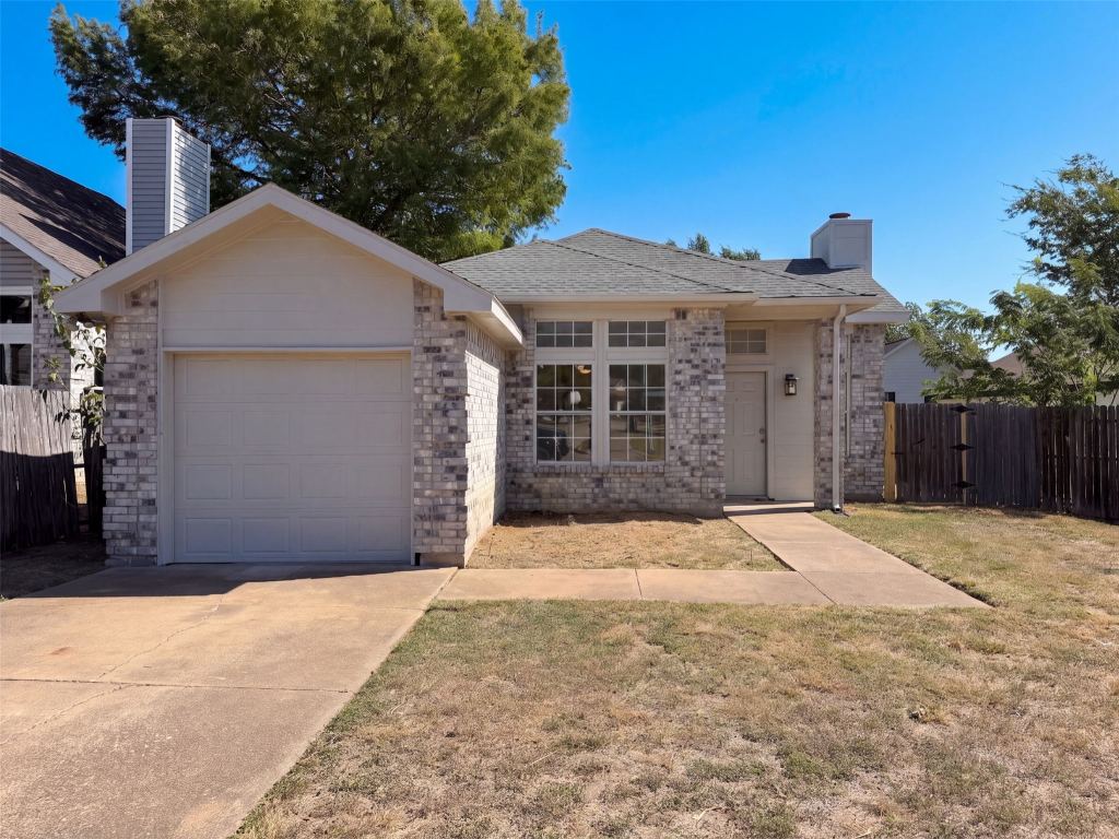 5624 Shady Springs Trail