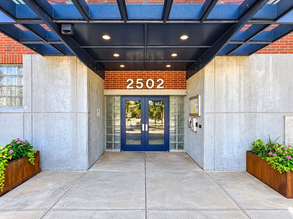 2502 Live Oak Street 110, Dallas, TX 75204 — photo 1