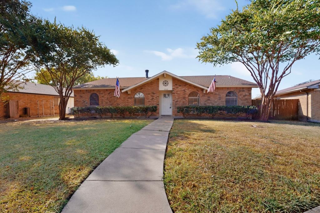 3310 Magnolia Court, Rowlett, TX 75089 — photo 1