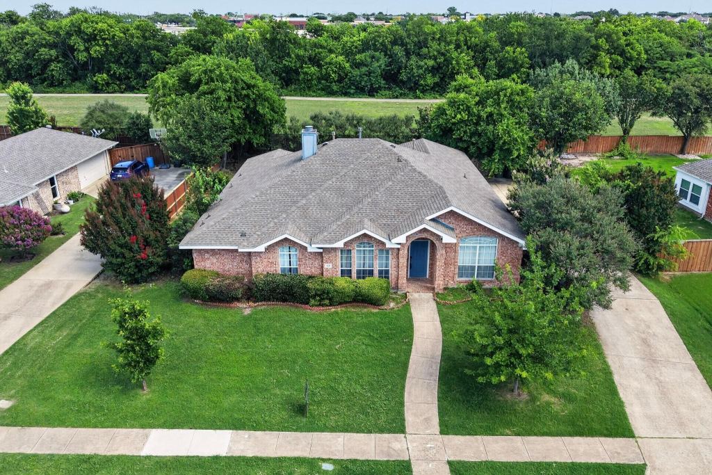 320 Elizabeth Trail, Murphy, TX 75094 — photo 1