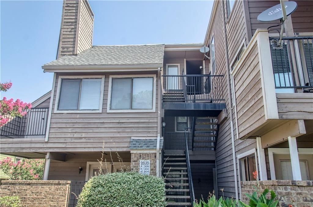 9835 Walnut Street 202, Dallas, TX 75243 — photo 1