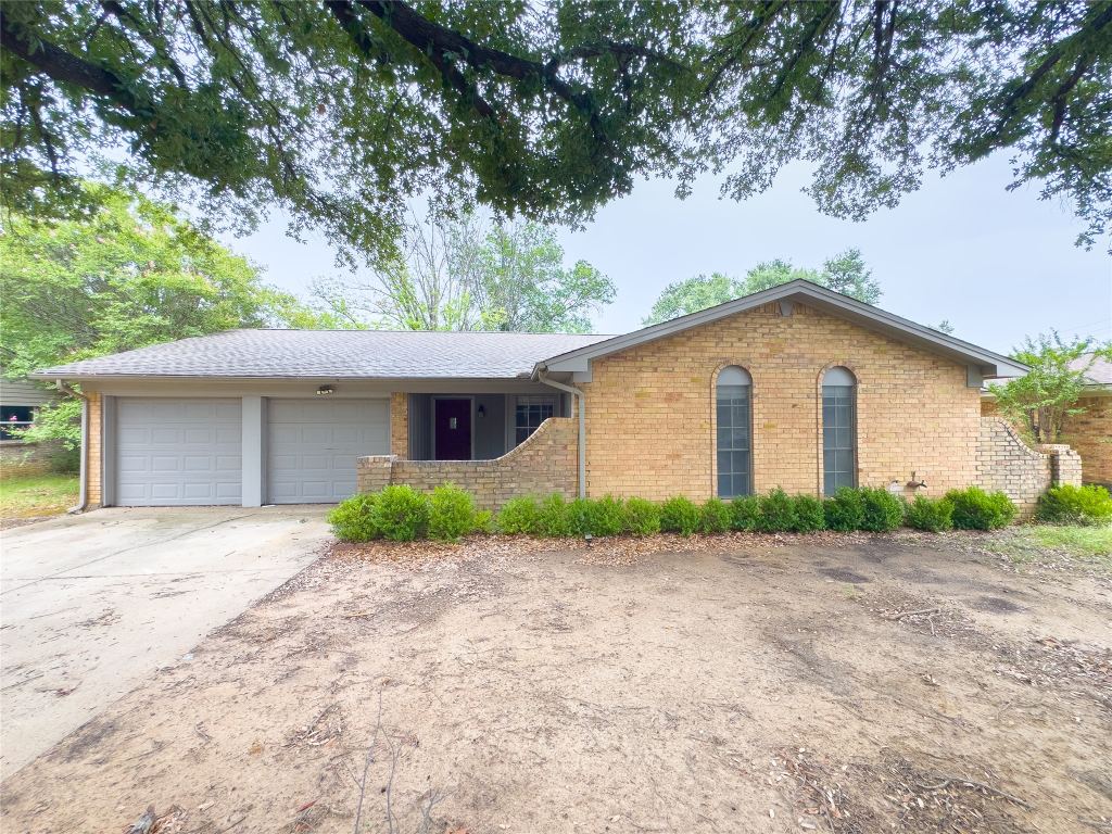 808 Warwick Street, Bedford, TX 76022 — photo 1