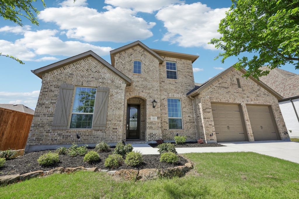 4101 Hawthorn Drive, Aubrey, TX 76227 — photo 1
