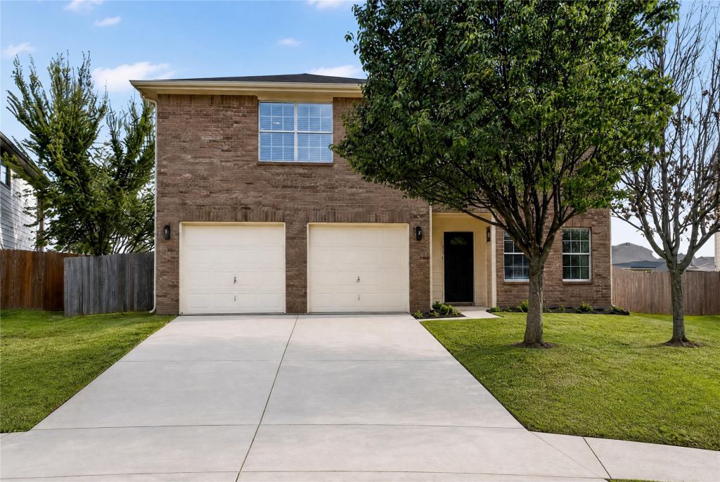 1336 Kiwi Court, Dallas, TX 75051 — photo 1