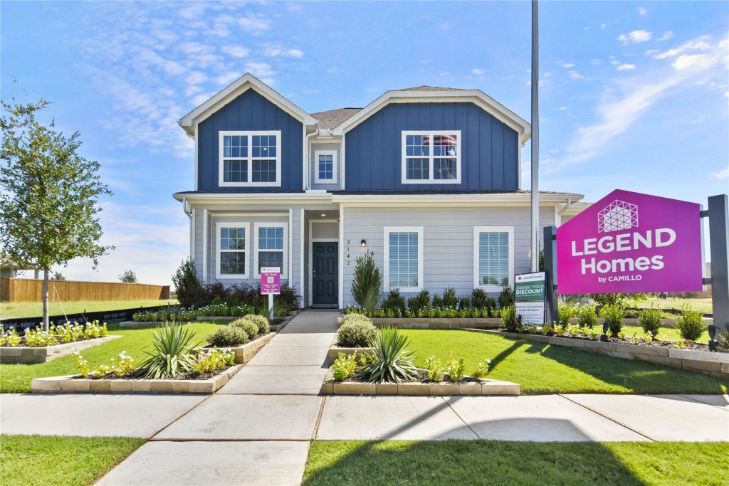 3142 Manchester Drive, Cleburne, TX 76033 — photo 1