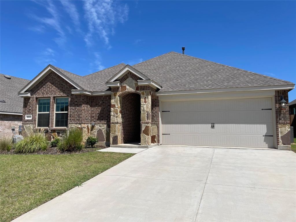 9901 Autumn Leaves Lane, Aubrey, TX 76227 — photo 1