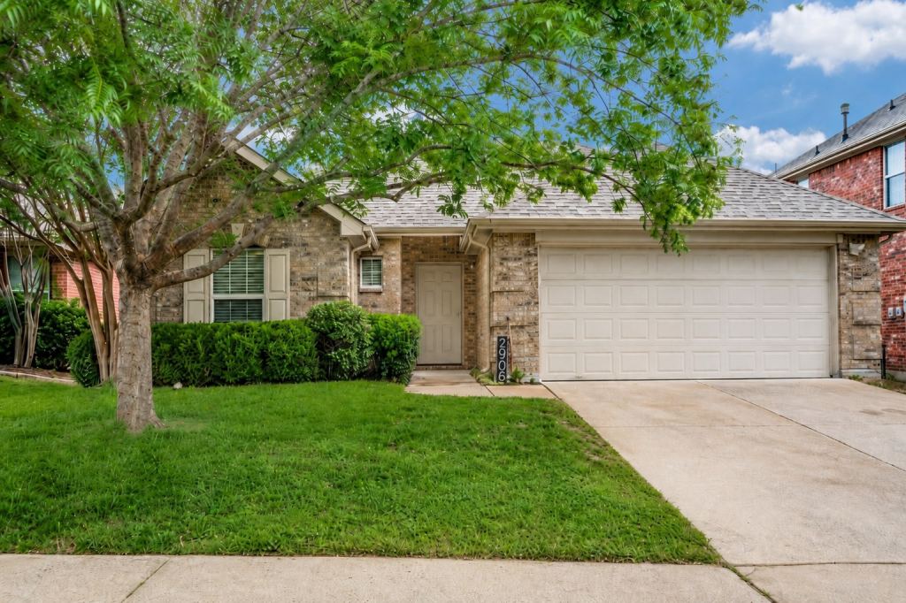 2906 Holly Lane