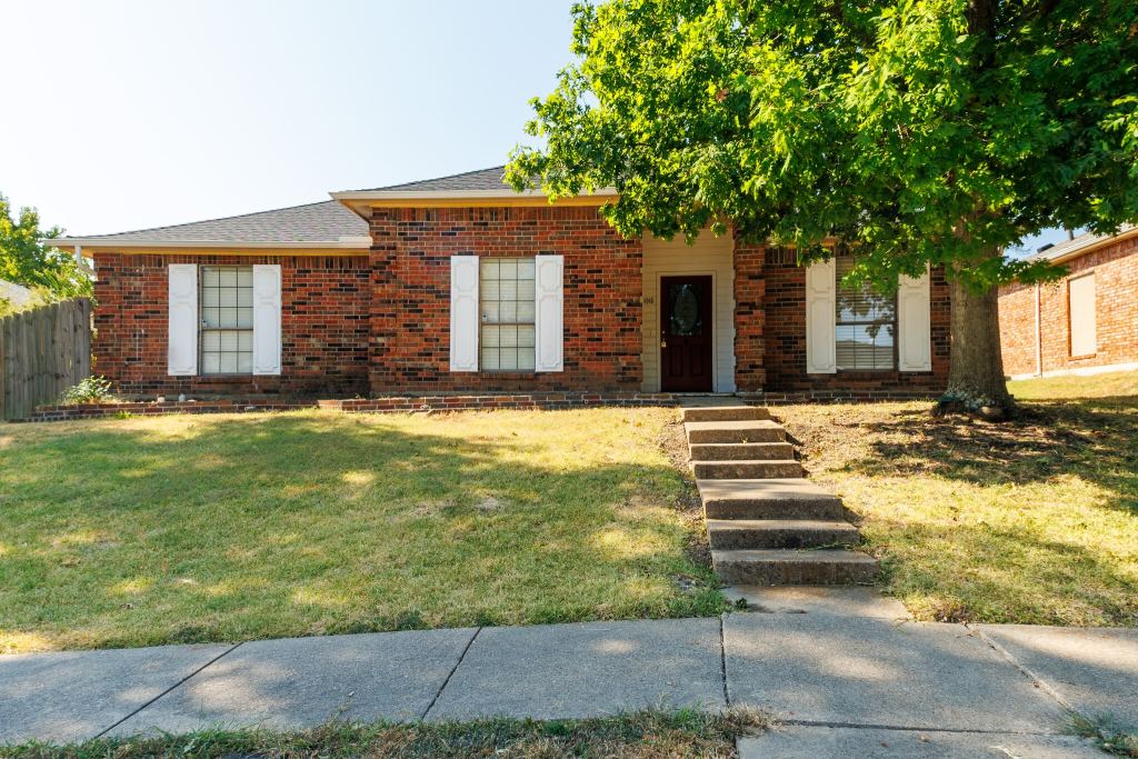 1018 Dandelion Drive, Mesquite, TX 75149 — photo 1