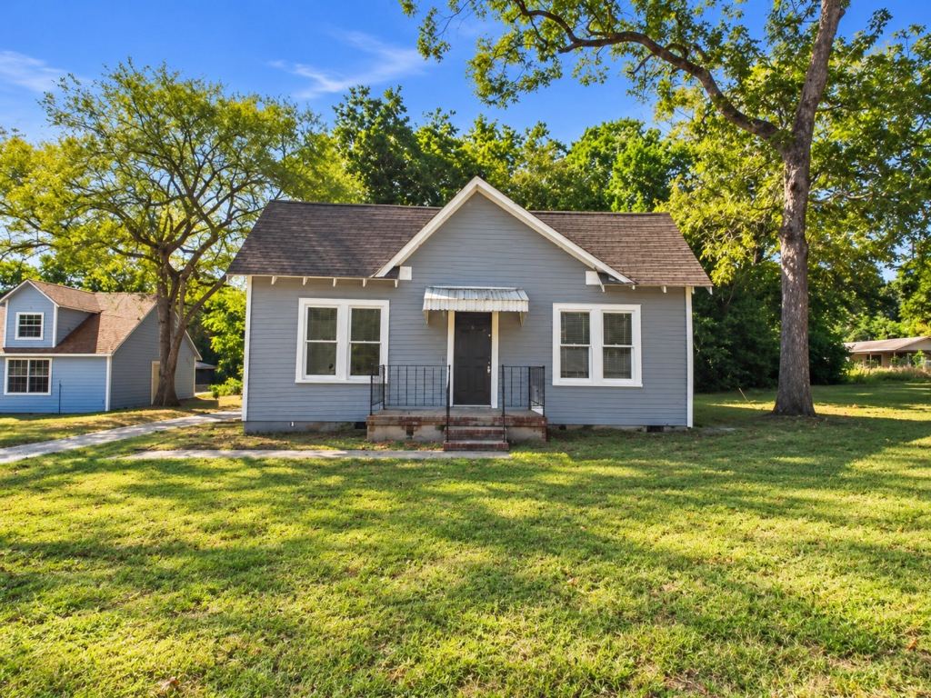 101 Larue Street, Athens, TX 75751 — photo 1