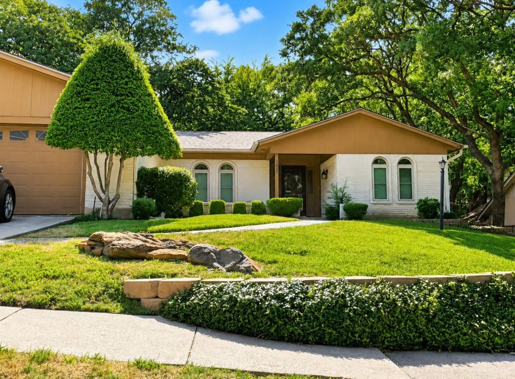 1820 Holly Oak Street, Arlington, TX 76012 — photo 1